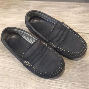 Zara boys collection blue suede-like loafers